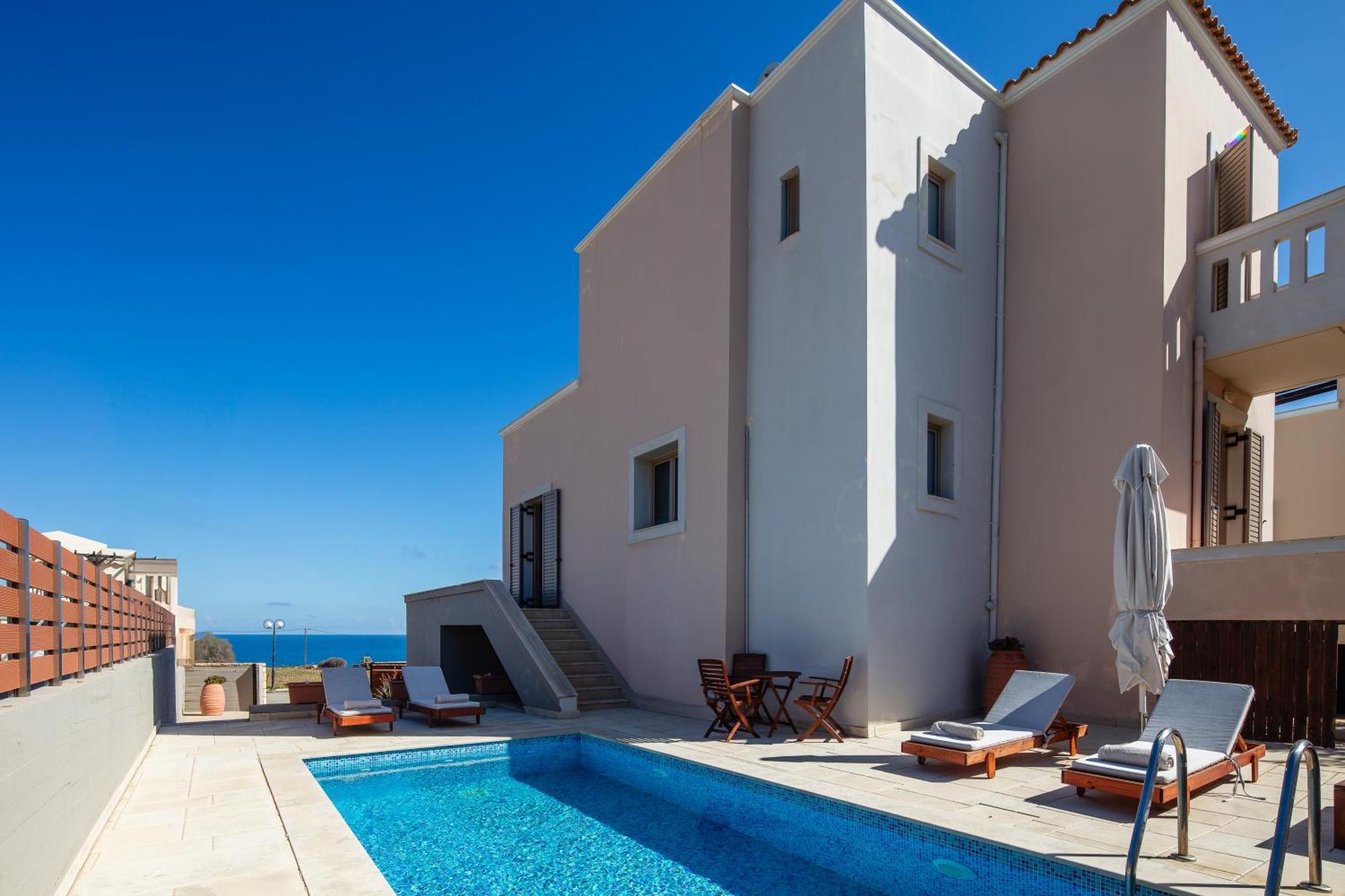 Daphne Villa Panormos (Crete)